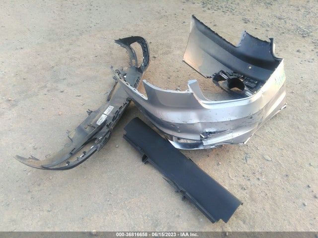 WAUBBAF47NN009563 Audi A4 Sedan Premium Plus