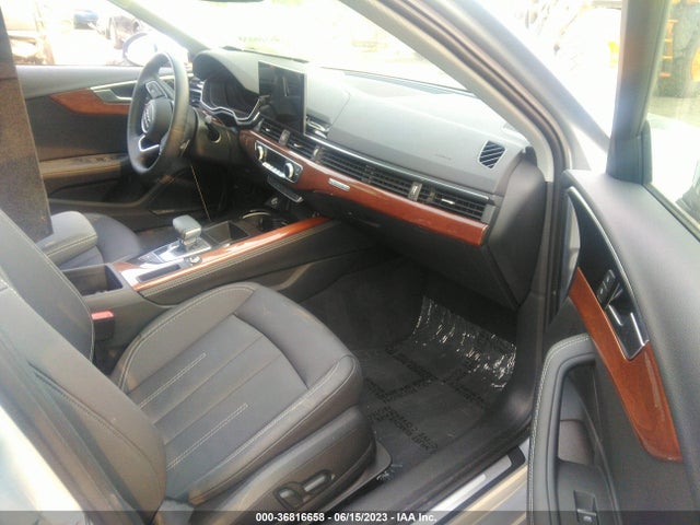 WAUBBAF47NN009563 Audi A4 Sedan Premium Plus