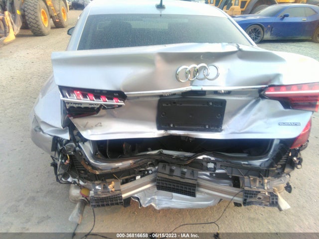 WAUBBAF47NN009563 Audi A4 Sedan Premium Plus