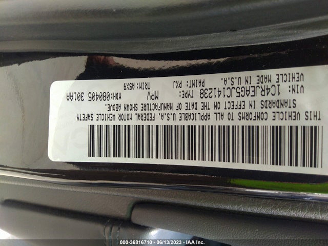 1C4RJEAG5JC141238 Jeep Grand Cherokee Laredo E
