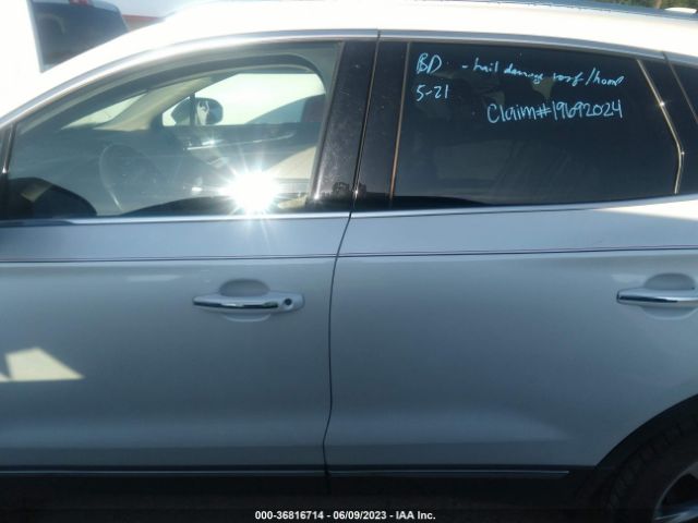 5LMCJ3D97KUL38732 Lincoln Mkc Reserve