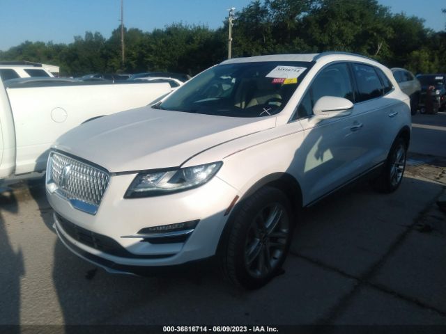 5LMCJ3D97KUL38732 Lincoln Mkc Reserve