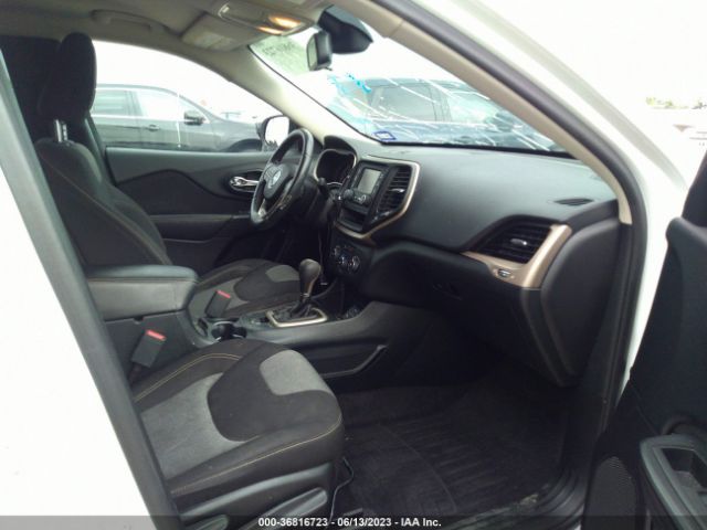 1C4PJLAB9GW336671 Jeep Cherokee Altitude