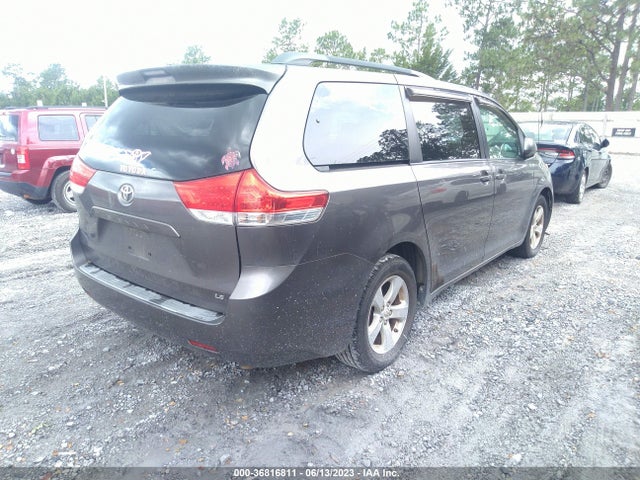 2011 TOYOTA SIENNA VIN: 5TDKA3DC4BS003737