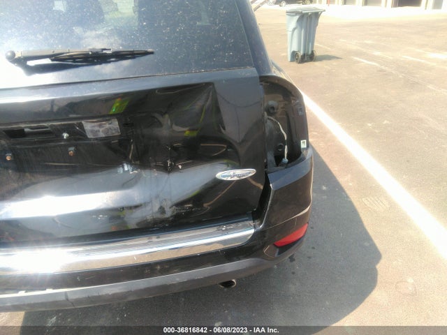1C4NJDEB9GD795783 Jeep Compass High Altitude Edition