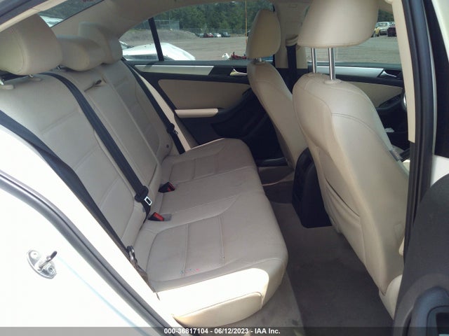 2013 VOLKSWAGEN JETTA SEDAN SE W/CONVENIENCE/SUNROOF VIN: 3VWDP7AJ5DM433942