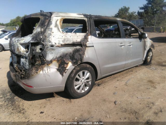 KNDMB5C15H6232812 KIA SEDONA LX
