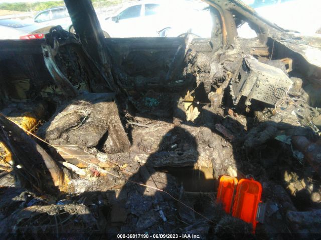 KNDMB5C15H6232812 KIA SEDONA LX