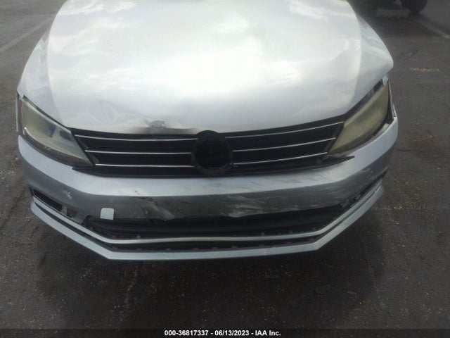 3VW2K7AJ8FM289845 Volkswagen Jetta Sedan 2.0l S