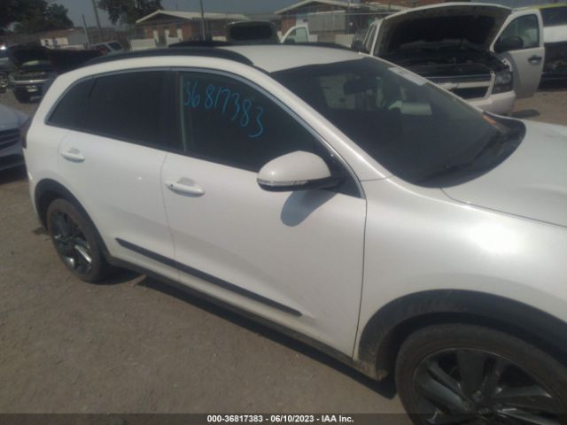 KNDCC3LC0H5093144 KIA Niro Touring Launch Edition