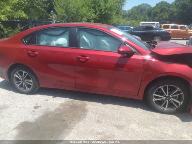 3KPF24AD5NE452926 KIA Forte Lxs