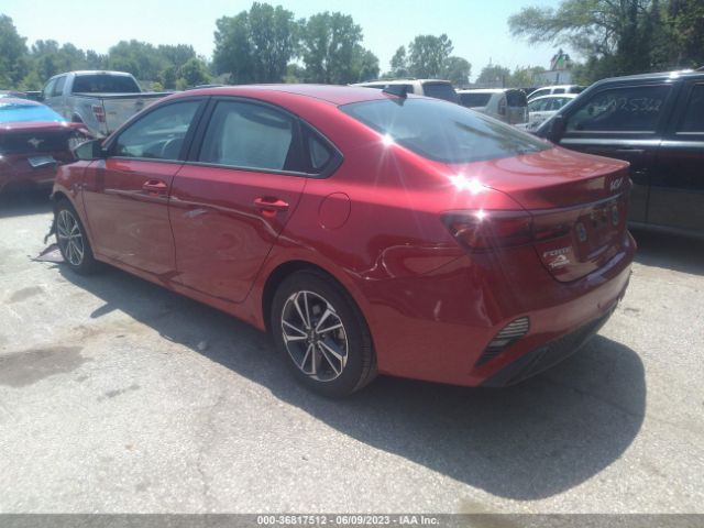 3KPF24AD5NE452926 KIA Forte Lxs