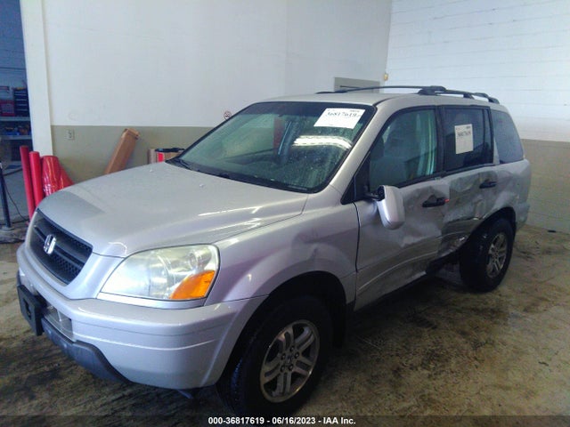 2005 HONDA PILOT EX VIN: 5FNYF18405B005643