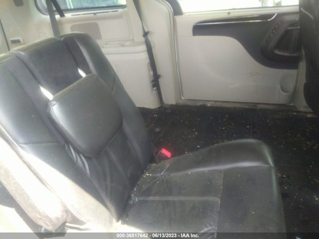 2C4RC1GG9ER204056 Chrysler Town & Country Limited