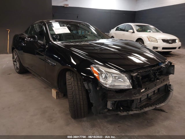2015 Mercedes-Benz SLK-Class, VIN: WDDPK4HA6FF110835