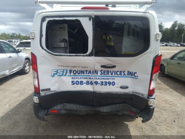 1FTYR1ZM4GKB16661 Ford TRANSIT CARGO VAN