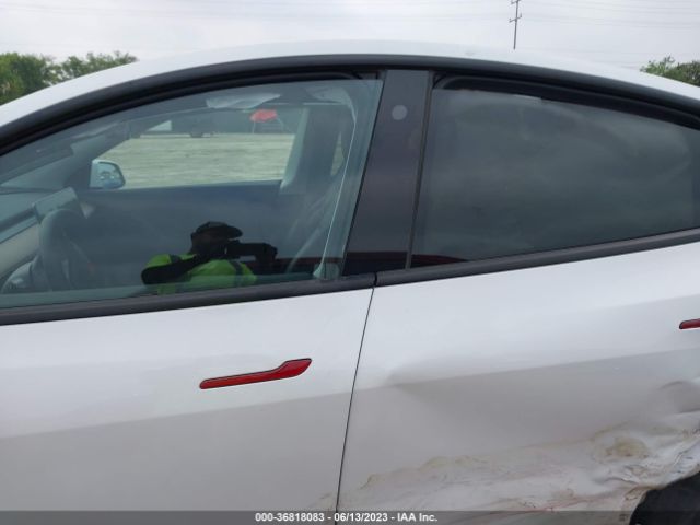 7SAYGDEE2NA010418 Tesla Model Y Long Range