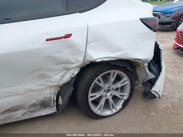 7SAYGDEE2NA010418 Tesla Model Y Long Range