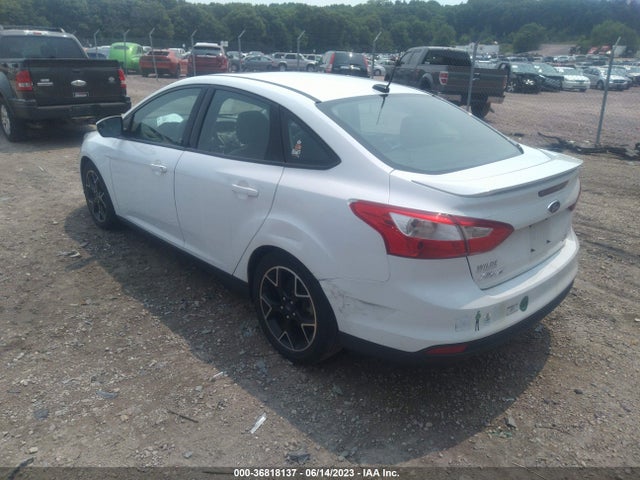 Ford FOCUS SE 2014 1FADP3F28EL142504 Image 4