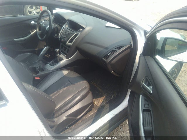 Ford FOCUS SE 2014 1FADP3F28EL142504 Image 6