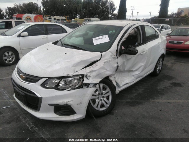 Chevrolet SONIC LS 2017 1G1JB5SG0H4156395 Image 2