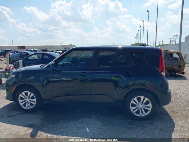 KNDJ23AU6M7787230 KIA SOUL LX