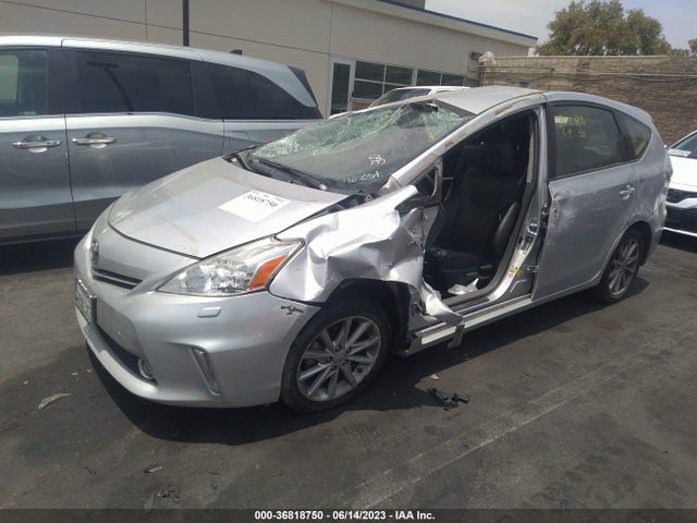 Toyota Prius V Two/three/five 2014 JTDZN3EU0EJ015184 Image 2