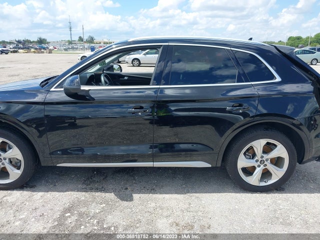 WA1BAAFY4M2098527 Audi Q5 Premium Plus
