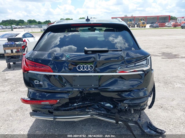 WA1BAAFY4M2098527 Audi Q5 Premium Plus