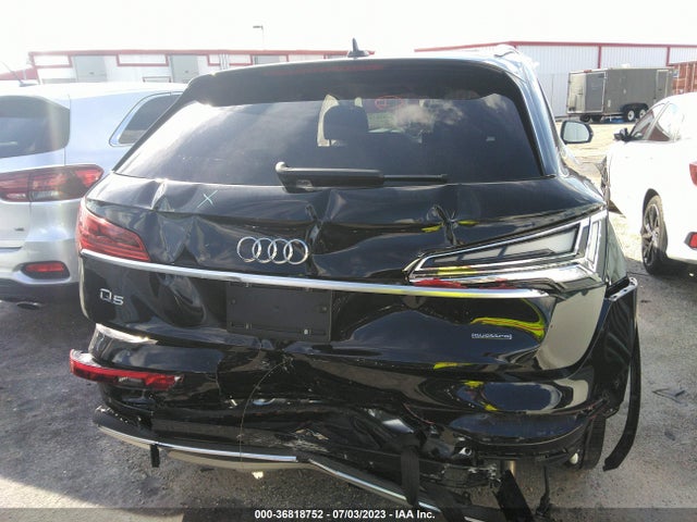 WA1BAAFY4M2098527 Audi Q5 Premium Plus
