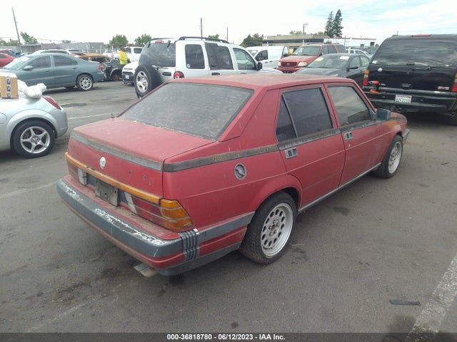 1987 ALFA ROMEO MILANO SILVER VIN: ZARDA1145H1075665
