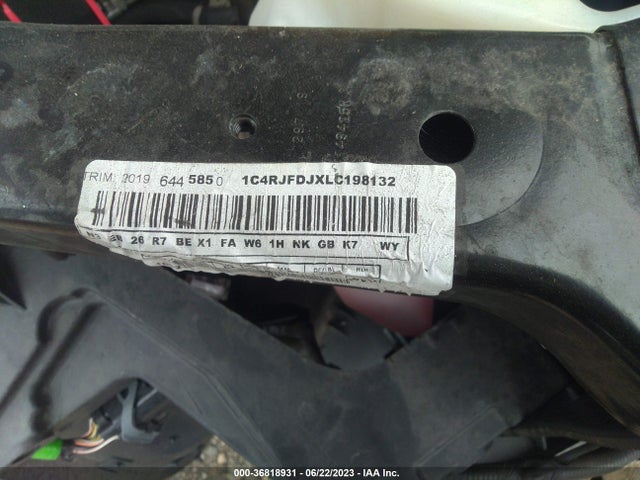 1C4RJFDJXLC198132 Jeep Grand Cherokee Srt