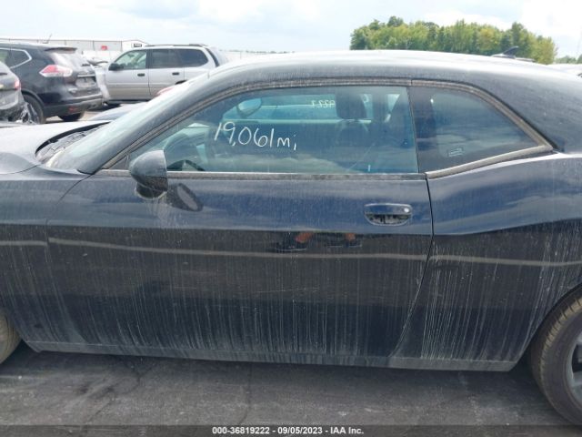 2C3CDZAG7JH131297 Dodge Challenger Sxt Plus