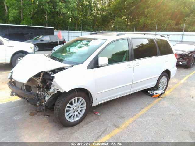 2008 TOYOTA SIENNA XLE VIN: 5TDBK22C18S020899