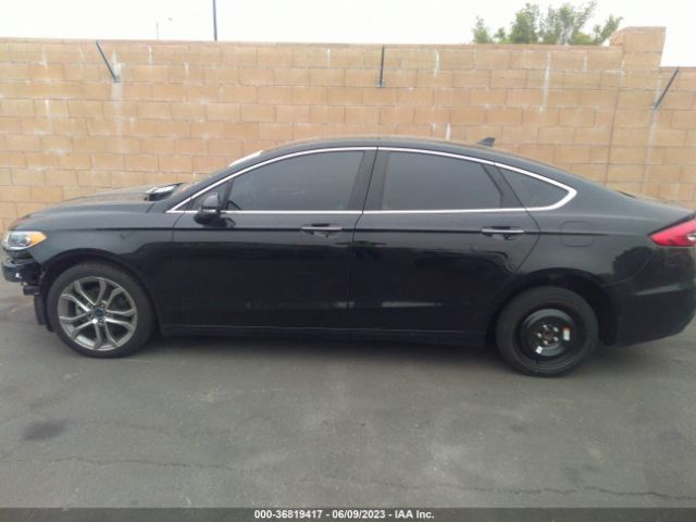3FA6P0CD0KR173739 Ford FUSION SEL