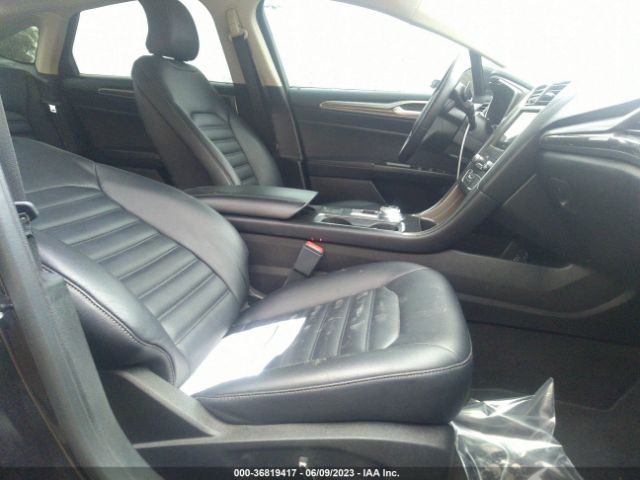 3FA6P0CD0KR173739 Ford FUSION SEL