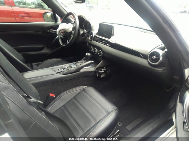 JC1NFAEKXH0123284 Fiat 124 Spider Lusso