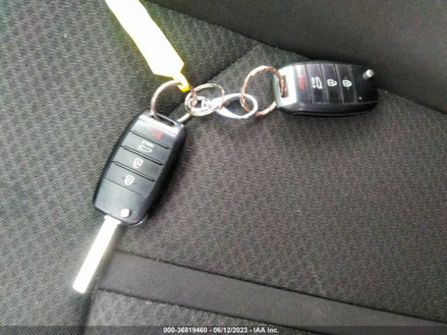 5XXGT4L37JG194187 KIA Optima Lx