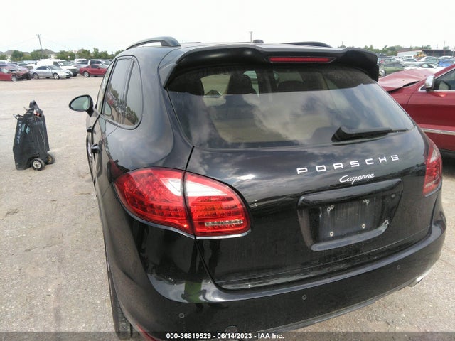2014 PORSCHE CAYENNE WP1AA2A2XELA97628 Photo 2