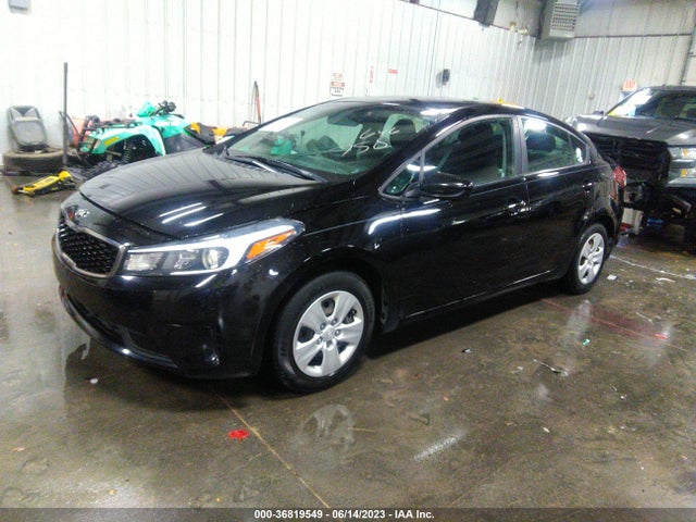KIA FORTE LX 2017 3KPFK4A76HE076770 Image 2