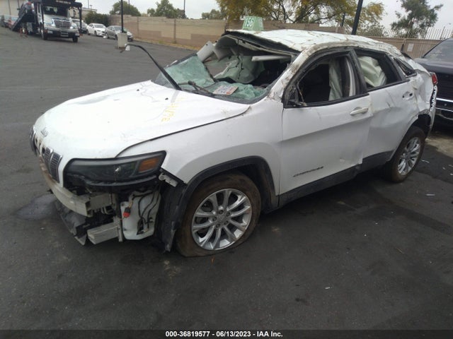 1C4PJLCB8MD116345 Jeep Cherokee Latitude