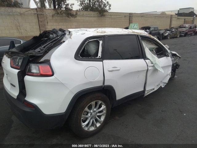 1C4PJLCB8MD116345 Jeep Cherokee Latitude