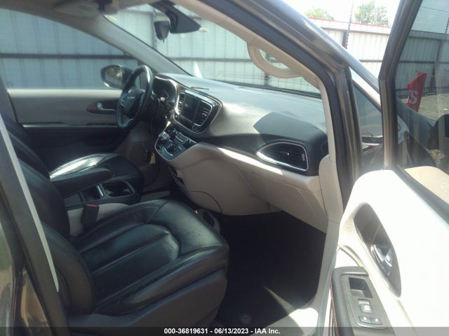2C4RC1BG7JR100506 Chrysler Pacifica Touring L