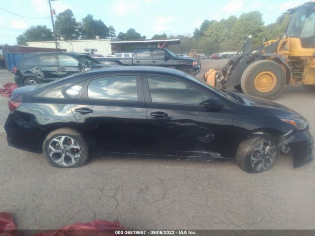 3KPF24AD7KE138108 KIA Forte Lxs