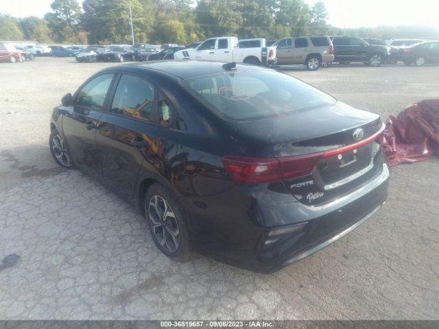 3KPF24AD7KE138108 KIA Forte Lxs