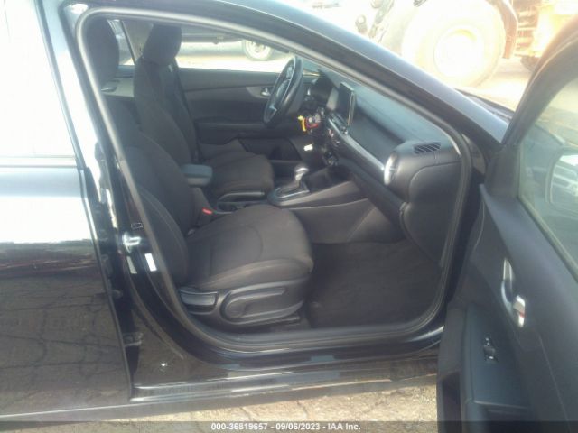 3KPF24AD7KE138108 KIA Forte Lxs