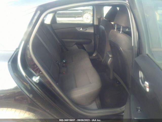 3KPF24AD7KE138108 KIA Forte Lxs