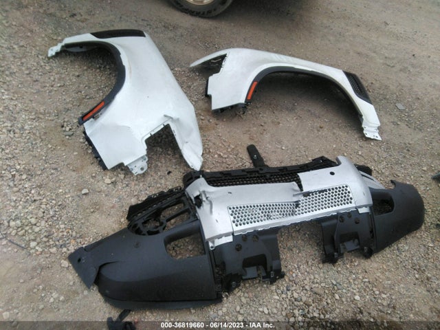 2023 Land Rover Defender, VIN: SALEJ7EX9P2147507