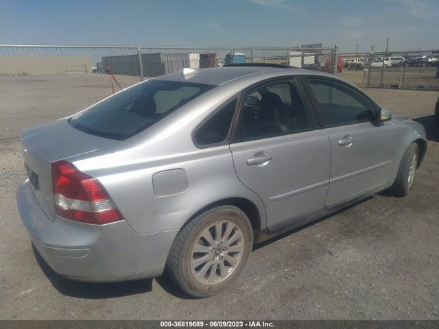 2005 VOLVO S40 VIN: YV1MS390752114003