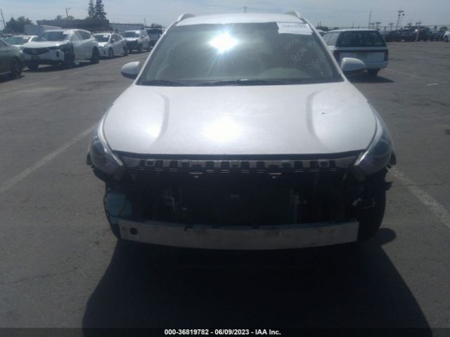 KNDCB3LC2M5471574 KIA NIRO LX